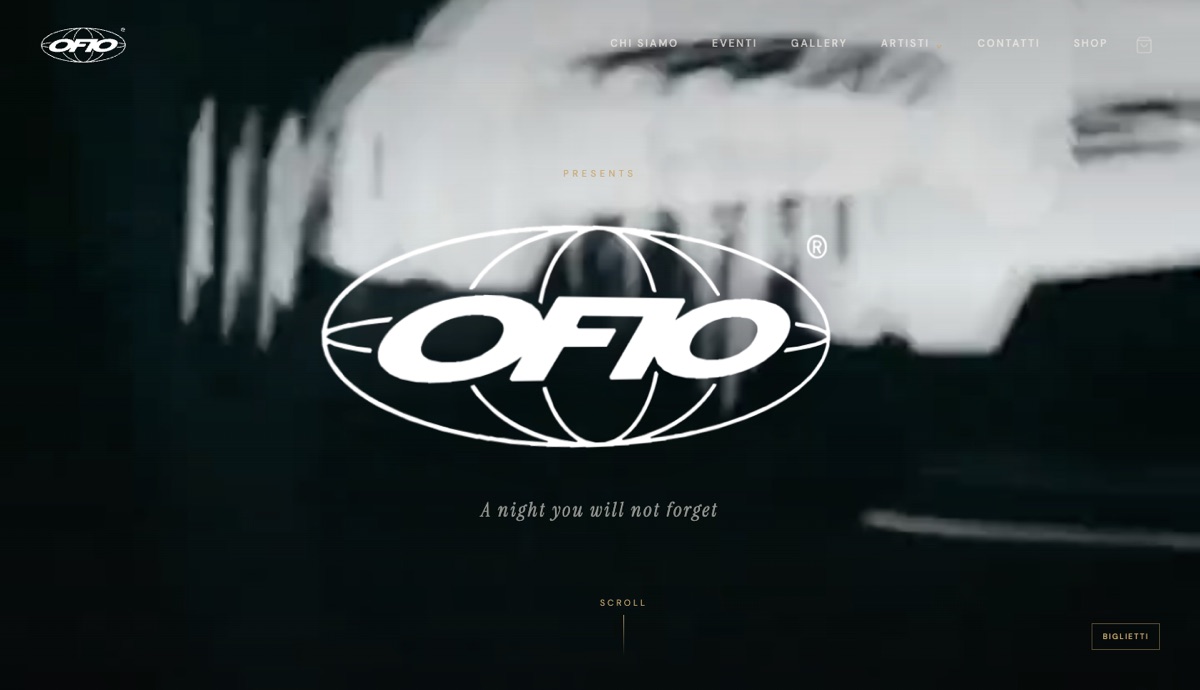 Home page del sito OF10, con il logo sopra il video di una serata